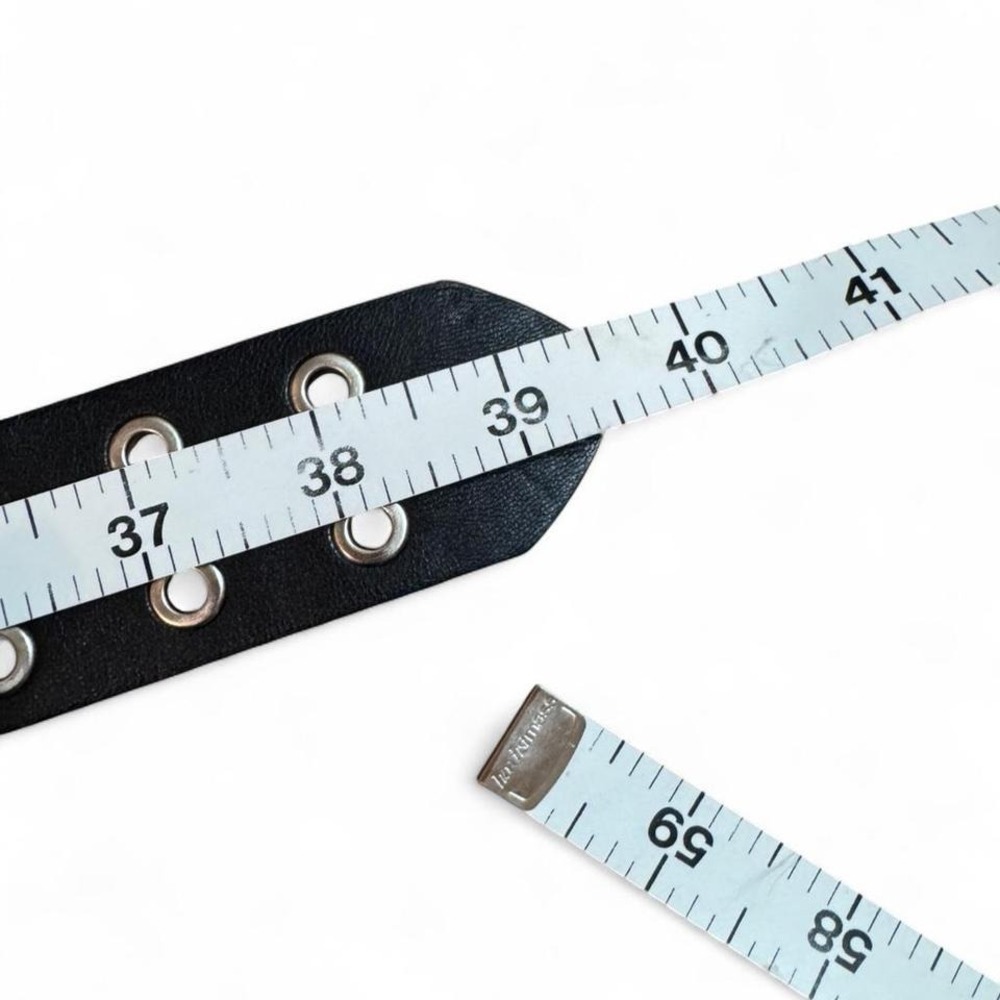 Women's Double Laser Cut Adjustable Western Grommet Belt Black Large‎ - Picture 4 of 4